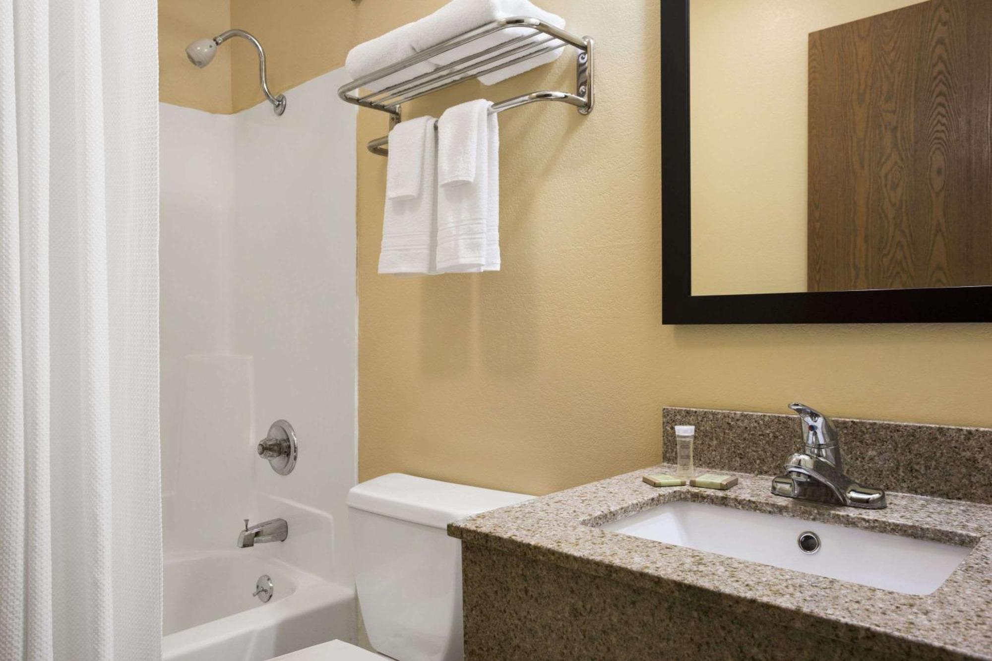 Deluxe Double Room with Two Double Beds - Non-Smoking